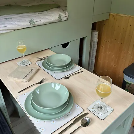 Kingfisher Shepherd's Hut