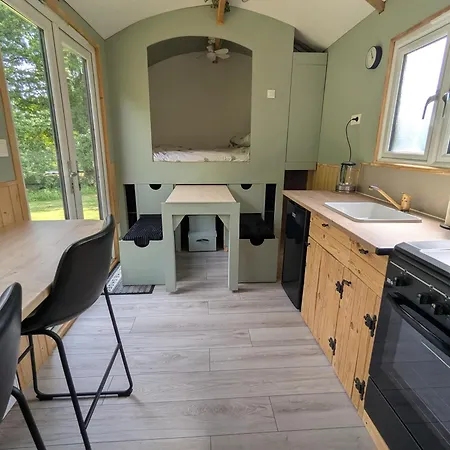 Camping Kingfisher Shepherd's Hut *