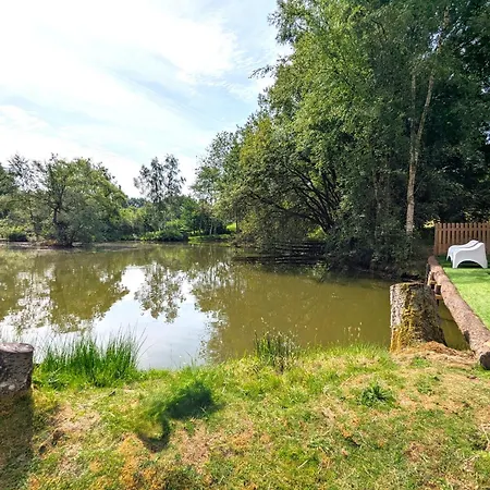 Kingfisher Shepherd's Hut Saint-Mars-sur-la-Futaie